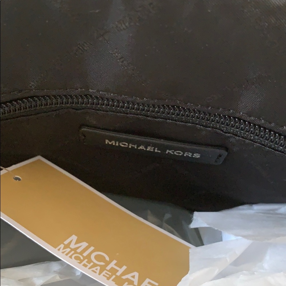 🔴SOLD OUT🔴 🎉HP- Michael Kors Ciara Satchel - Picture 12 of 16